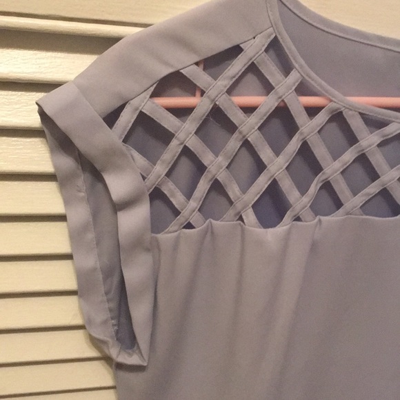 Express Blouse - Picture 3 of 4